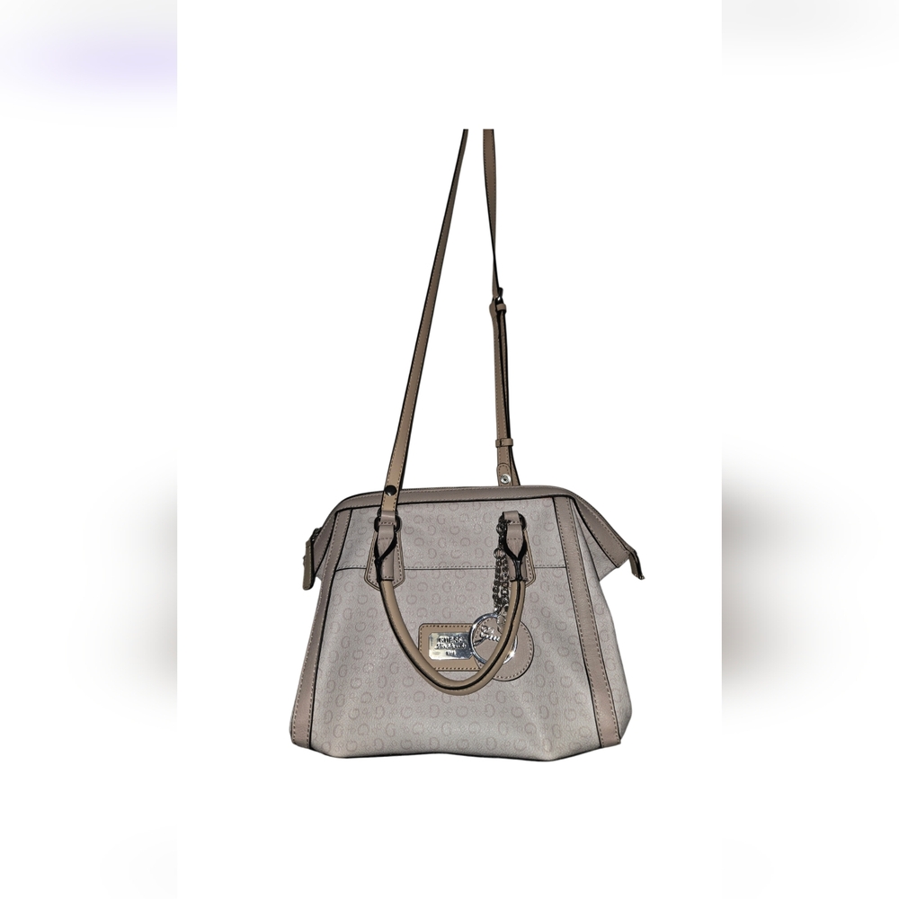 Guess Shoulder Bag  Pre-Owner